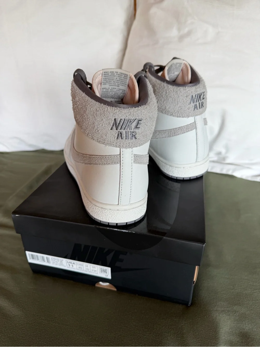 Jordan Air Ship NWOT in box